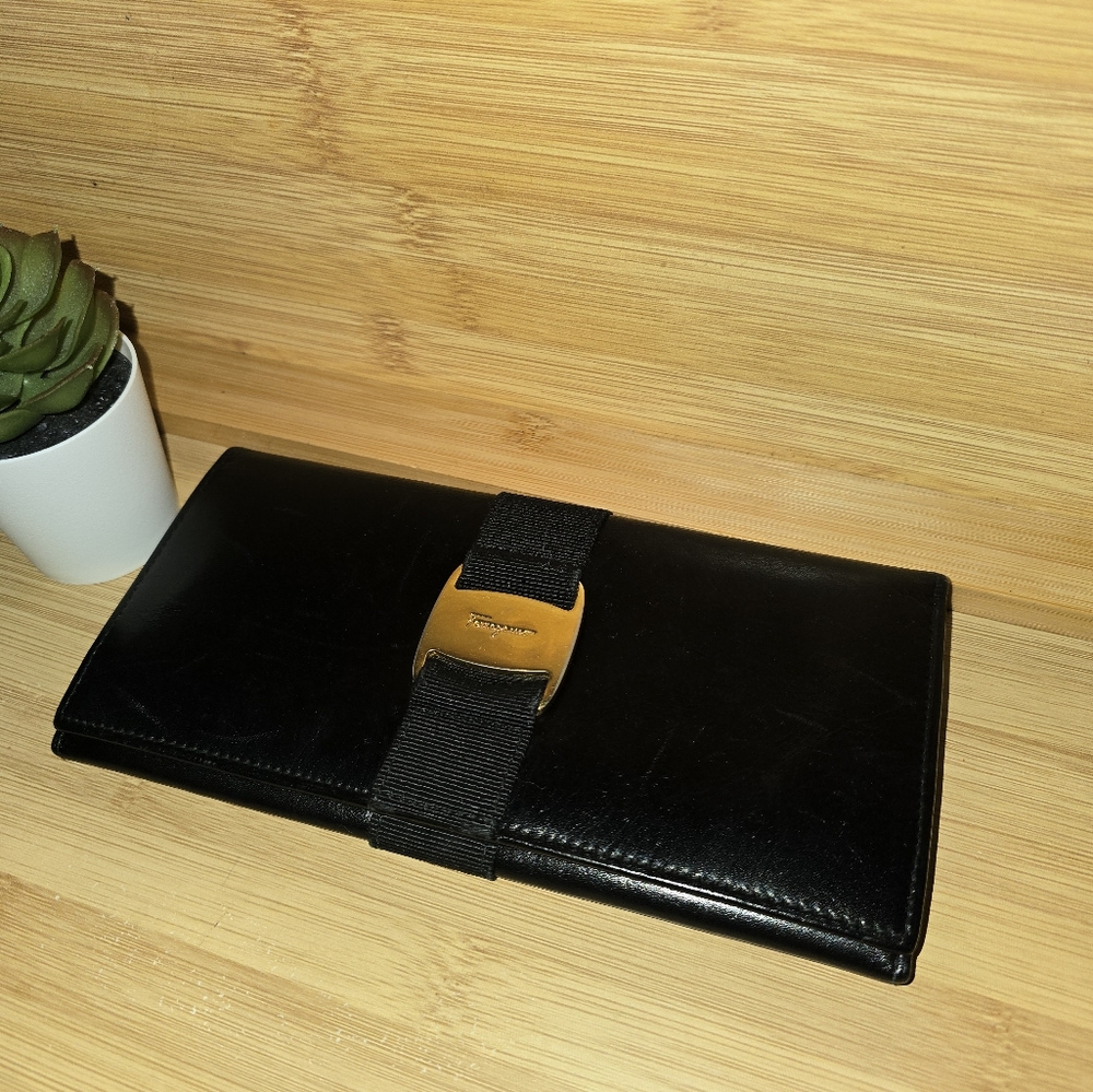 Salvatore Ferragamo Vara Bow Leather Long Wallet